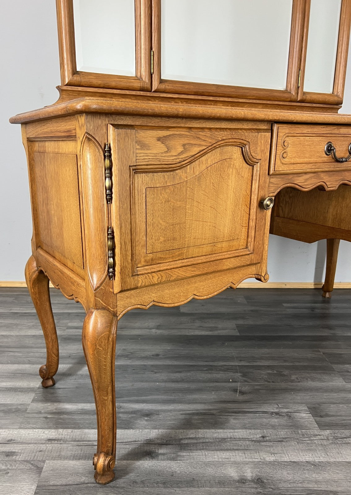 Vintage Dressing Table with mirror French Louis Oak Vanity Table Makeup LOT 45602