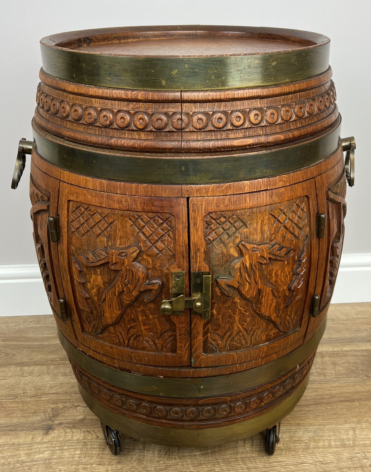 Cabinet Vintage French Style Barrel Drink Cabinet Oak Carved Storage LOT 49620