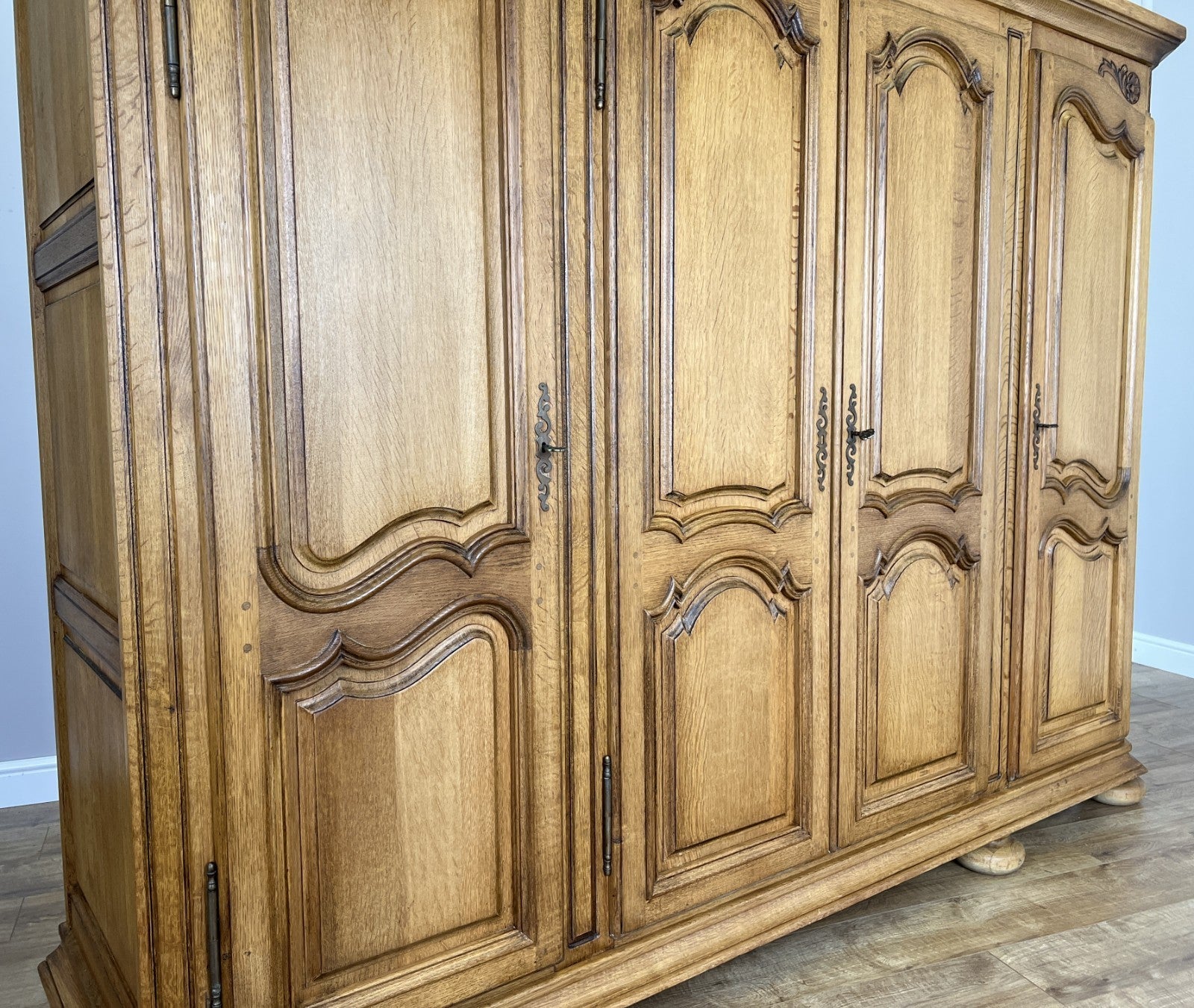 Wardrobe Vintage French Style Oak Four Door Carved Armoire Cabinet LOT 61167
