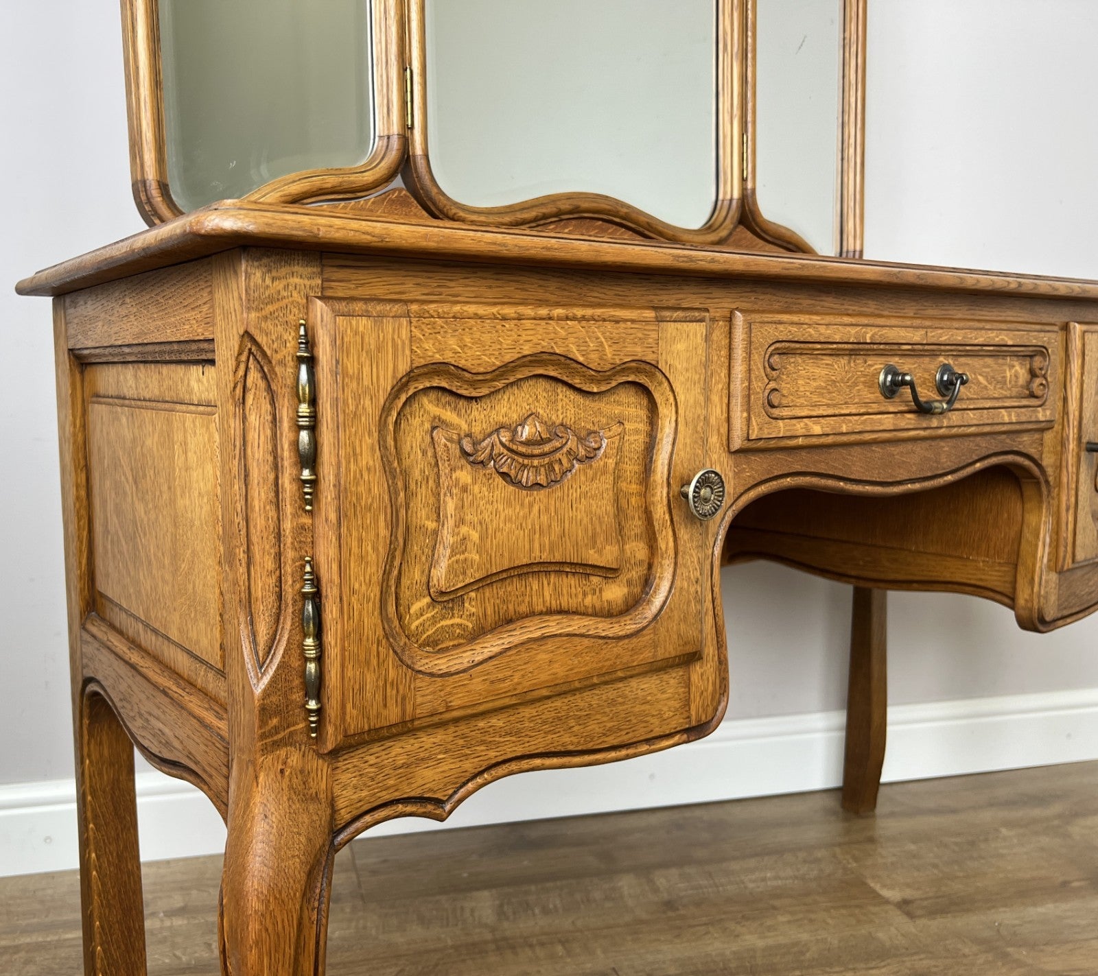 Dressing Table with Mirror Vintage French Oak Louis Vanity Table Makeup LOT 63203