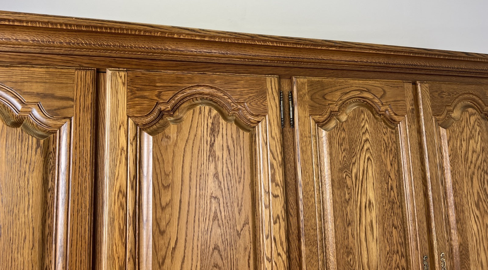 Wardrobe Vintage French Style Four Door Carved Armoire Cabinet LOT 61197