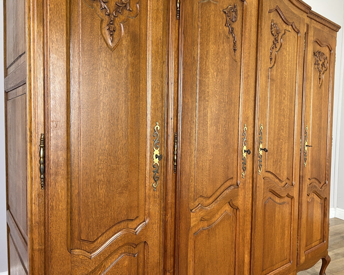 Wardrobe Vintage French Louis XVI Style Oak Four Door Carved Armoire LOT 6503