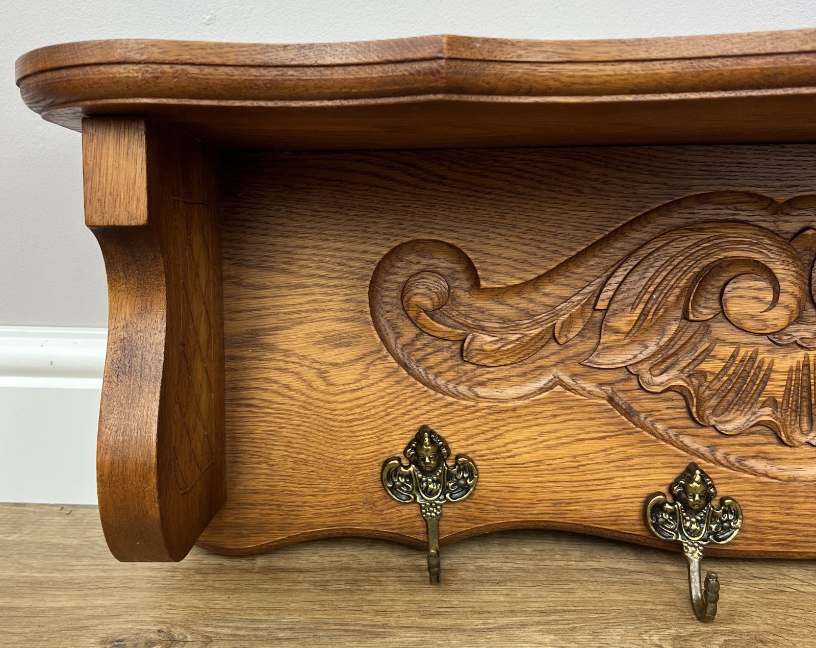 Coat Rack Vintage French Oak Wall Mounted 4 Hooks Carved Rack Hanger LOT 62933