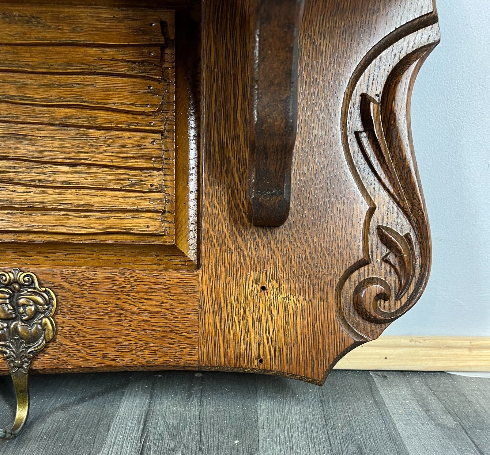 Coat Rack Antique French Carved Oak Wall Mounted 4 Hook Rack Hanger LOT 31085