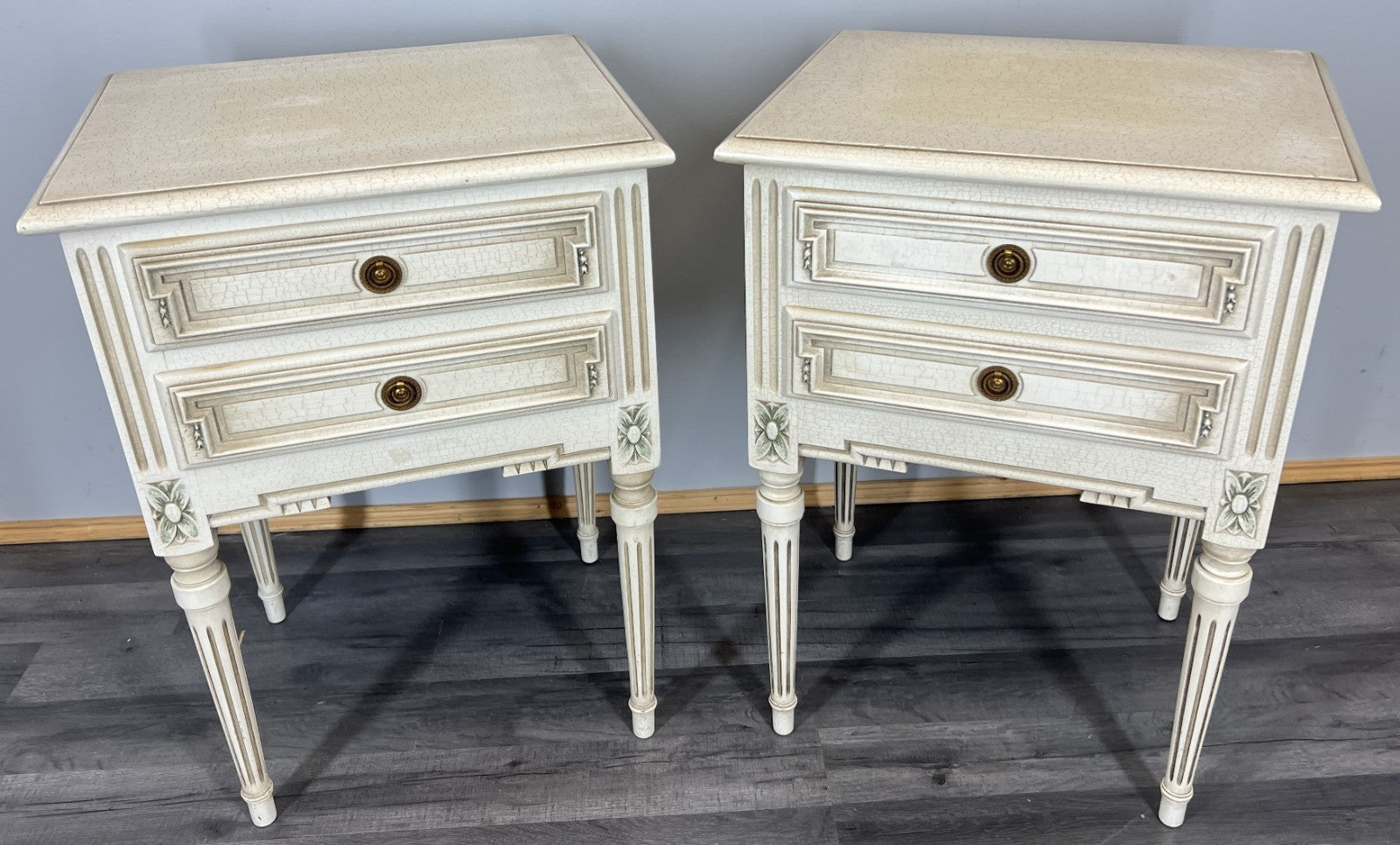 Pair of Bedside Tables Vintage Shabby Chic Louis Nightstands Cabinets LOT 43402