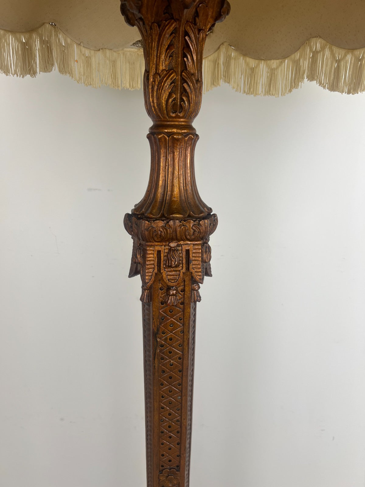 Floor Lamp Vintage French Style Ornate Standing Lamp with Fringe Shade LOT 60738