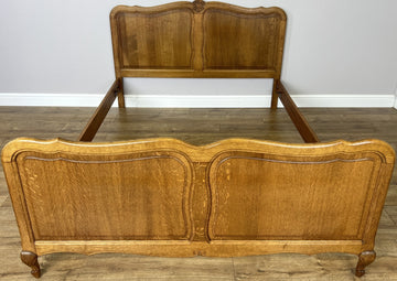 Bed Vintage French Louis Style Oak Double Bed Frame Carved Headboard LOT 63880