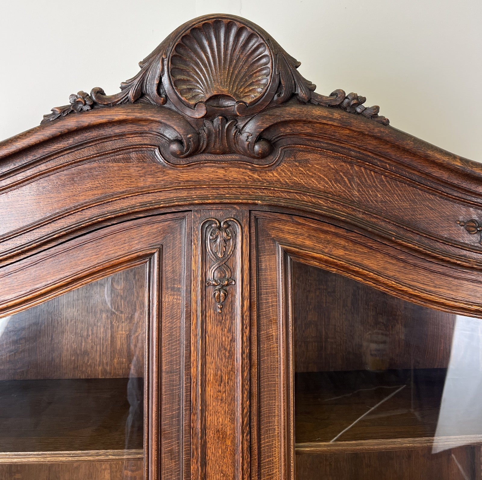 Bookcase Antique French Louis XVI Oak Display Cabinet Carved Sideboard LOT 61494