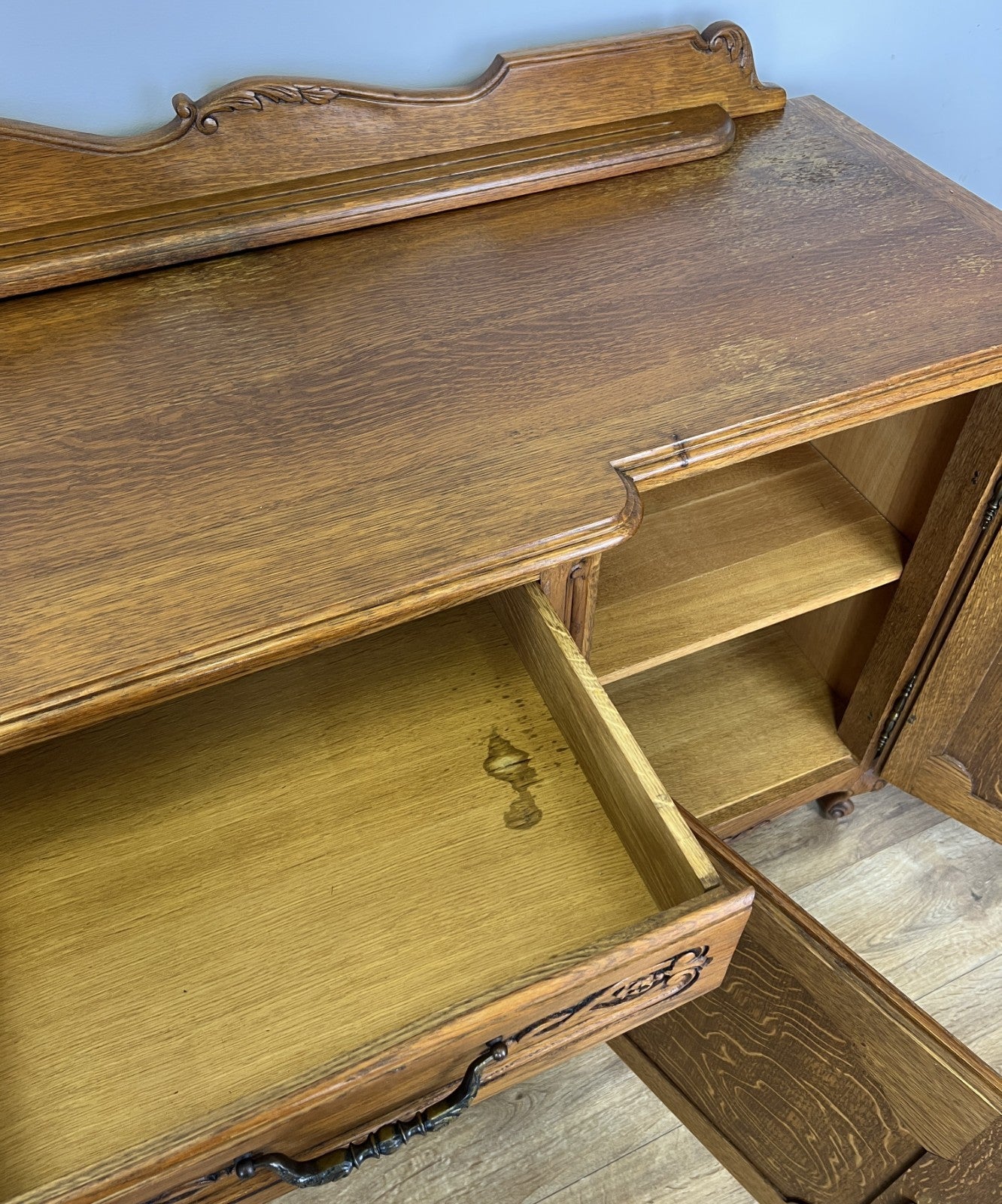 Sideboard Vintage French Louis Style Oak 4 Door Cupboard Carved Cabinet LOT 636116