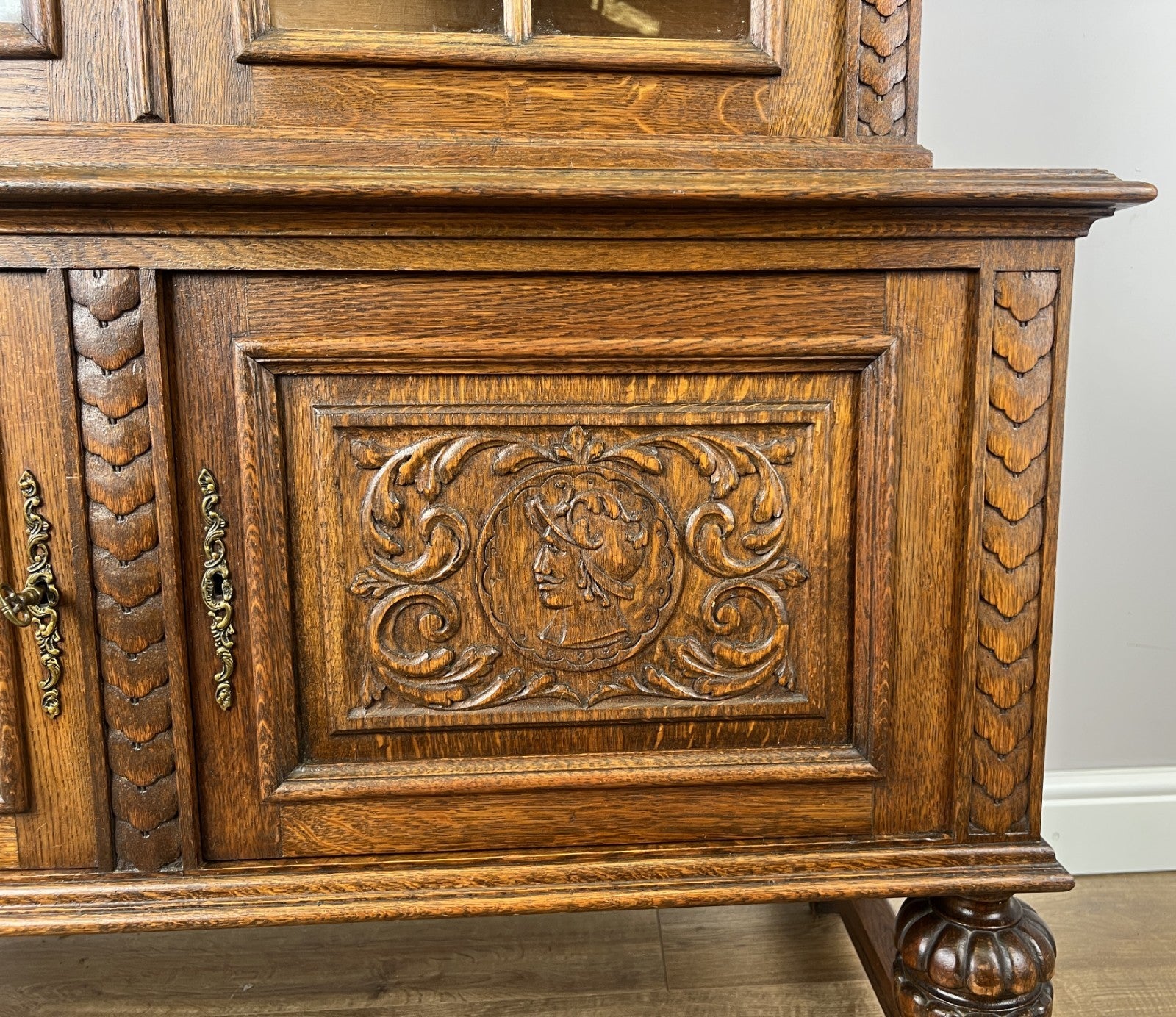 Bookcase Vintage French Oak Glazed Display Cabinet Carved Sideboard LOT 62577