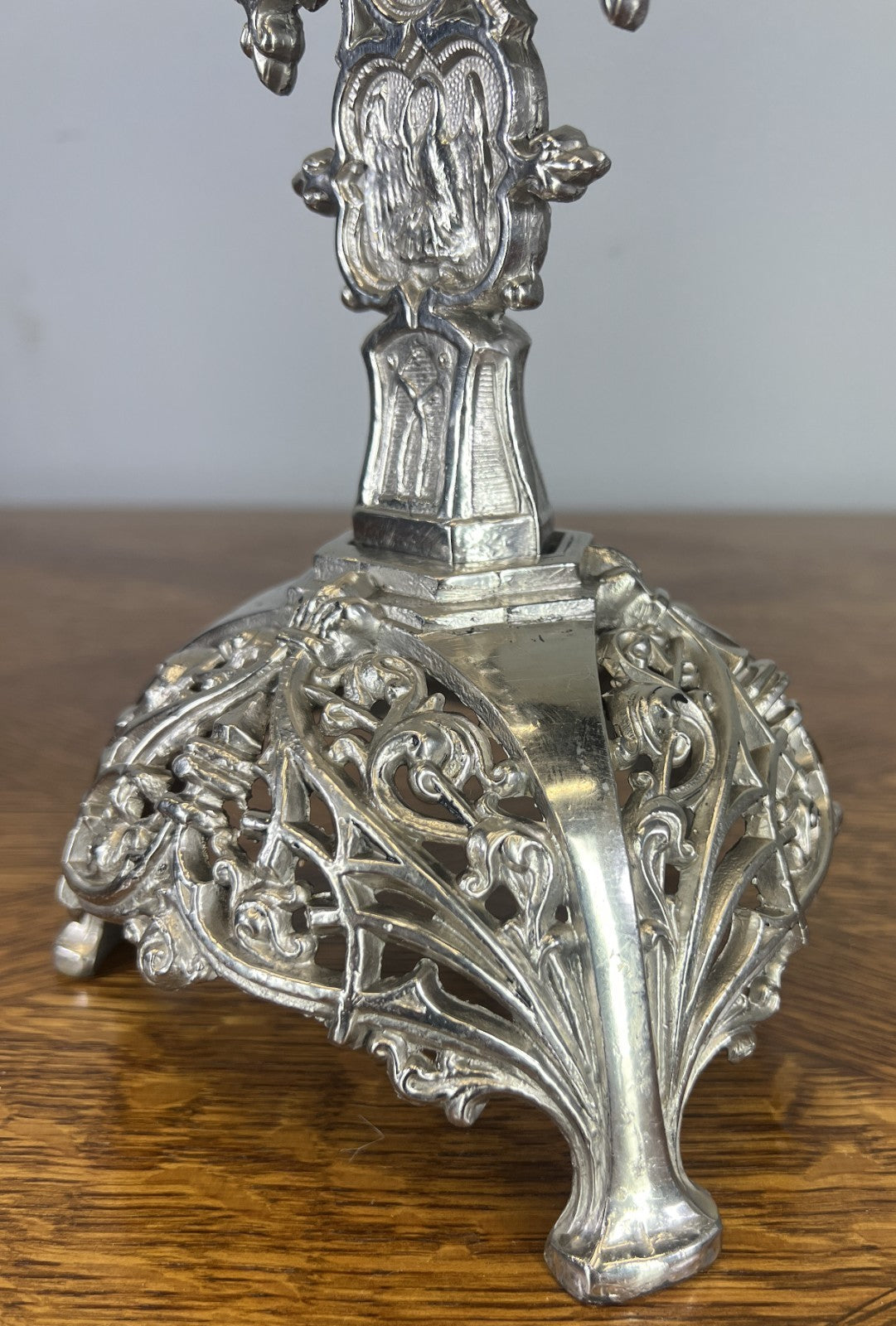 Crucifix Vintage French Style Religious Cross Ornate Stand LOT 46528