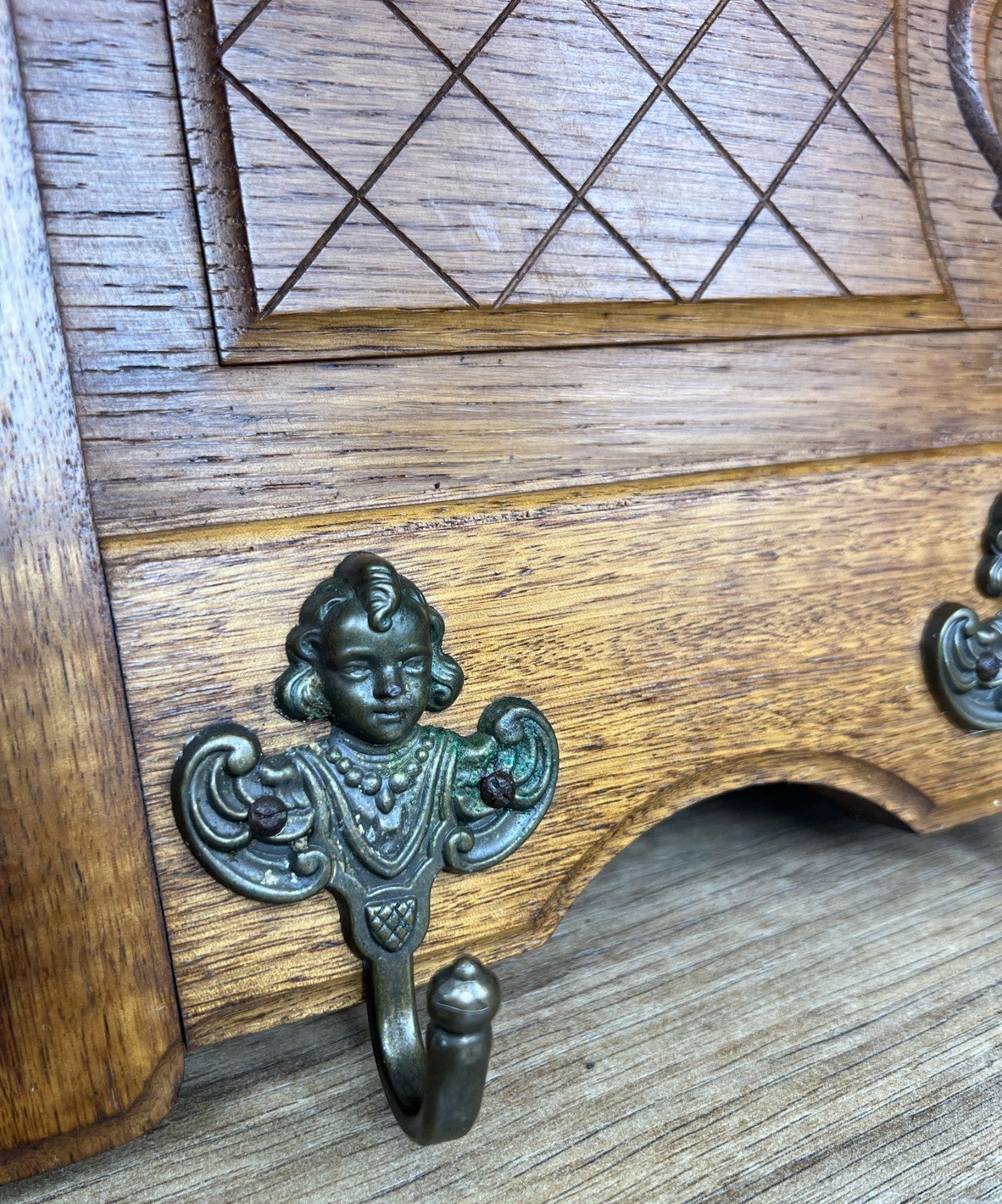 Coat Rack Vintage French Carved Oak Wall Mounted 5 Hooks Rack Hanger LOT 62108