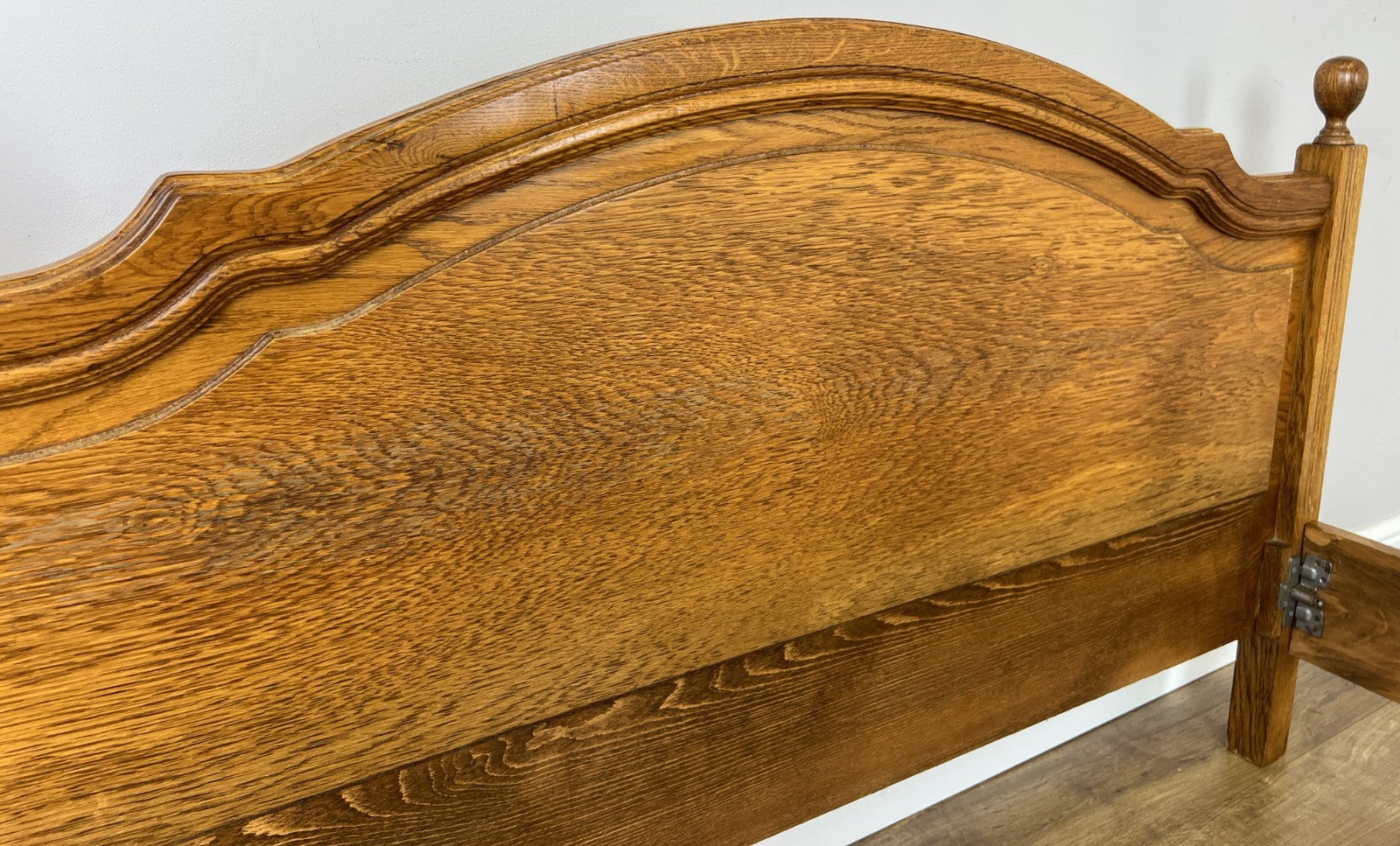 Bed Vintage French Style Double Bed Frame Carved Headboard LOT 63908