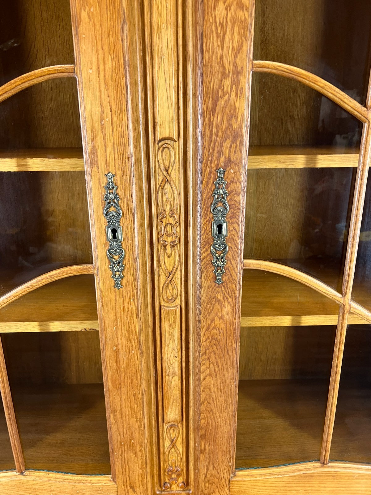 Bookcase Vintage French Louis XIV Style Display Cabinet Sideboard LOT 44795