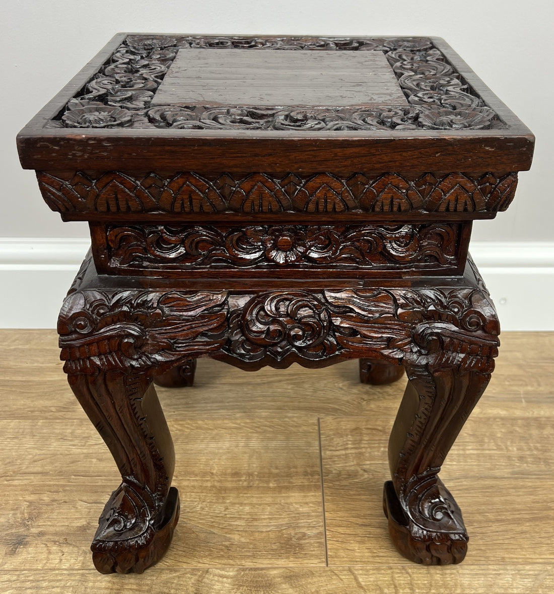 Plant Stand Vintage Chinese Style Mahogany Carved Table LOT 49640