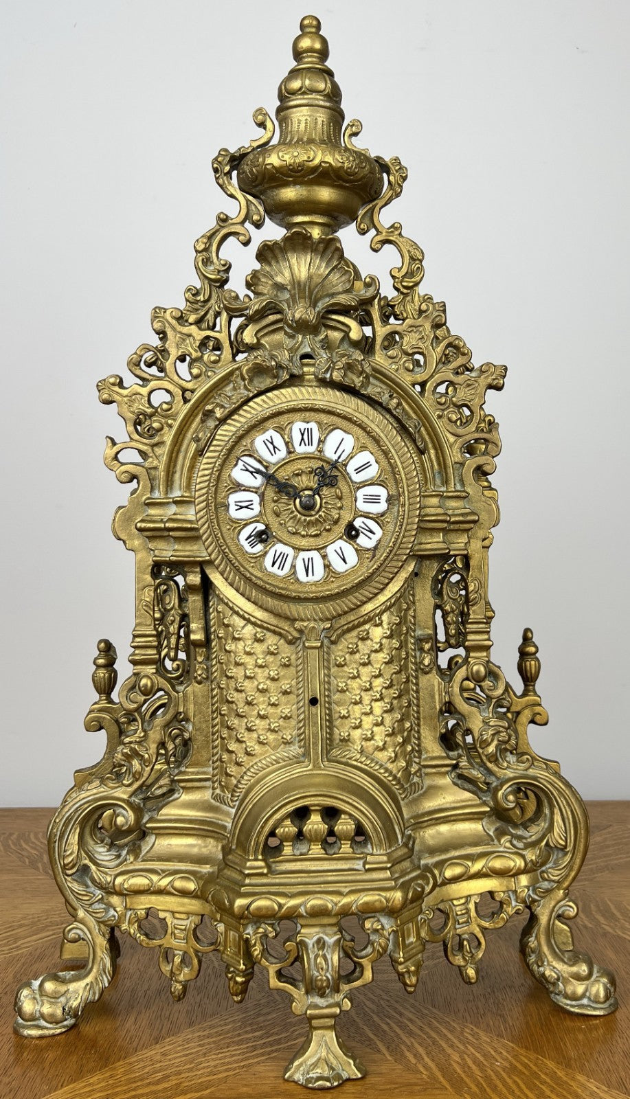 Clock Vintage Brass Mantel Clock Ornate Decorative Table Clock 62cm  LOT 60340