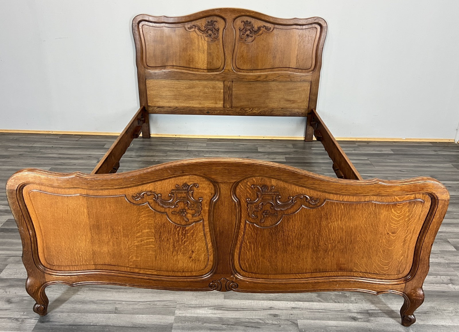 Bed Vintage French Louis XVI Double Bed Frame Oak Carved Headboard LOT 46350