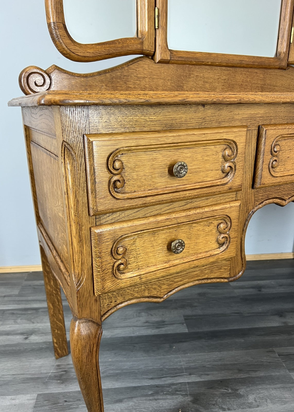 Vintage Dressing Table with mirror French Louis Oak Vanity Table Makeup LOT 456210