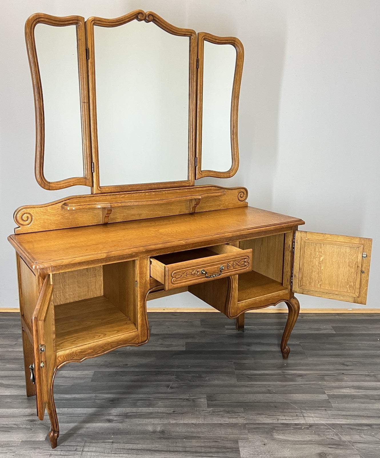 Vintage Dressing Table with Mirror French Oak Louis Vanity Table Makeup LOT 452212