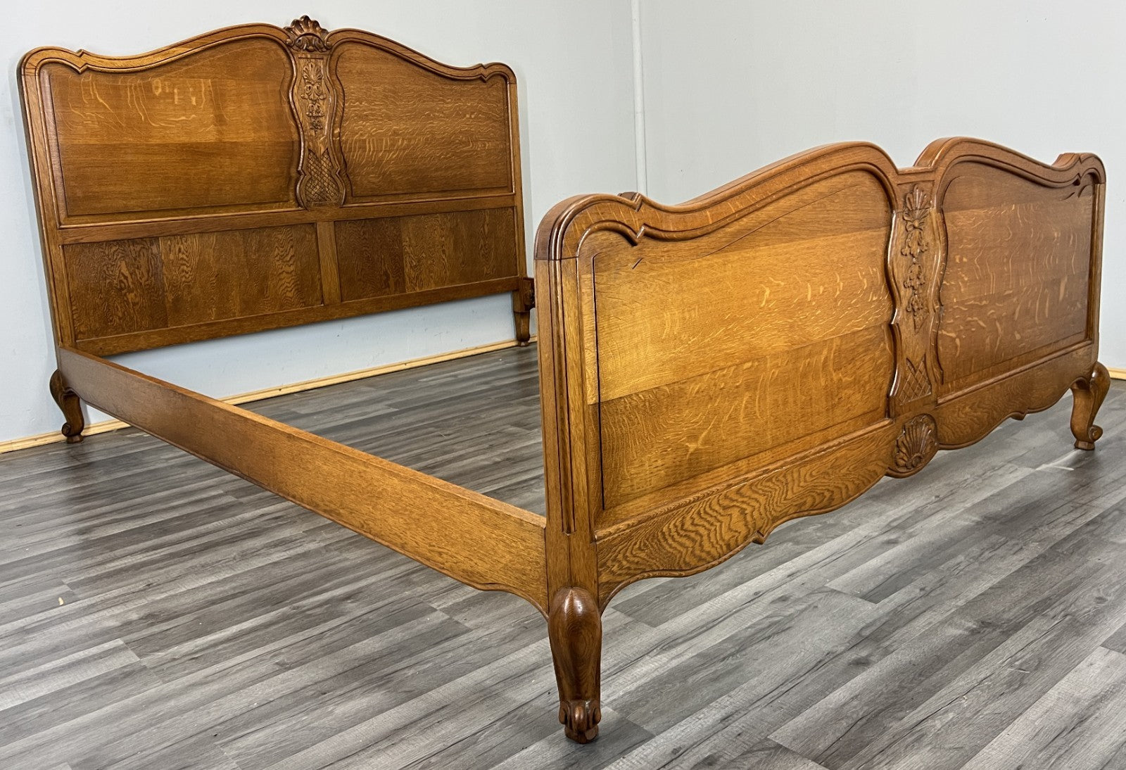 Bed Vintage French Louis XVI King Size Bed Frame Oak Carved Headboard LOT 46041