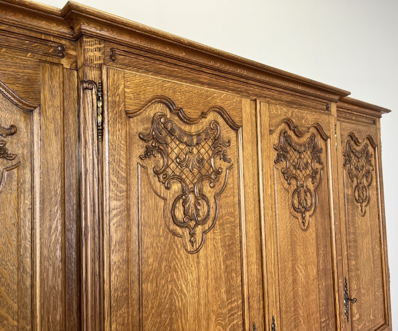 Wardrobe Vintage French Louis XVI Style Oak Four Door Carved Armoire LOT 48775