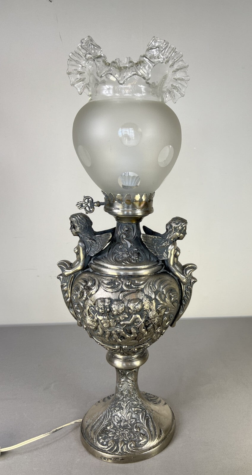 Lamp Antique Style Pewter Angel Table Lamp Pleated Glass Shade LOT 51690