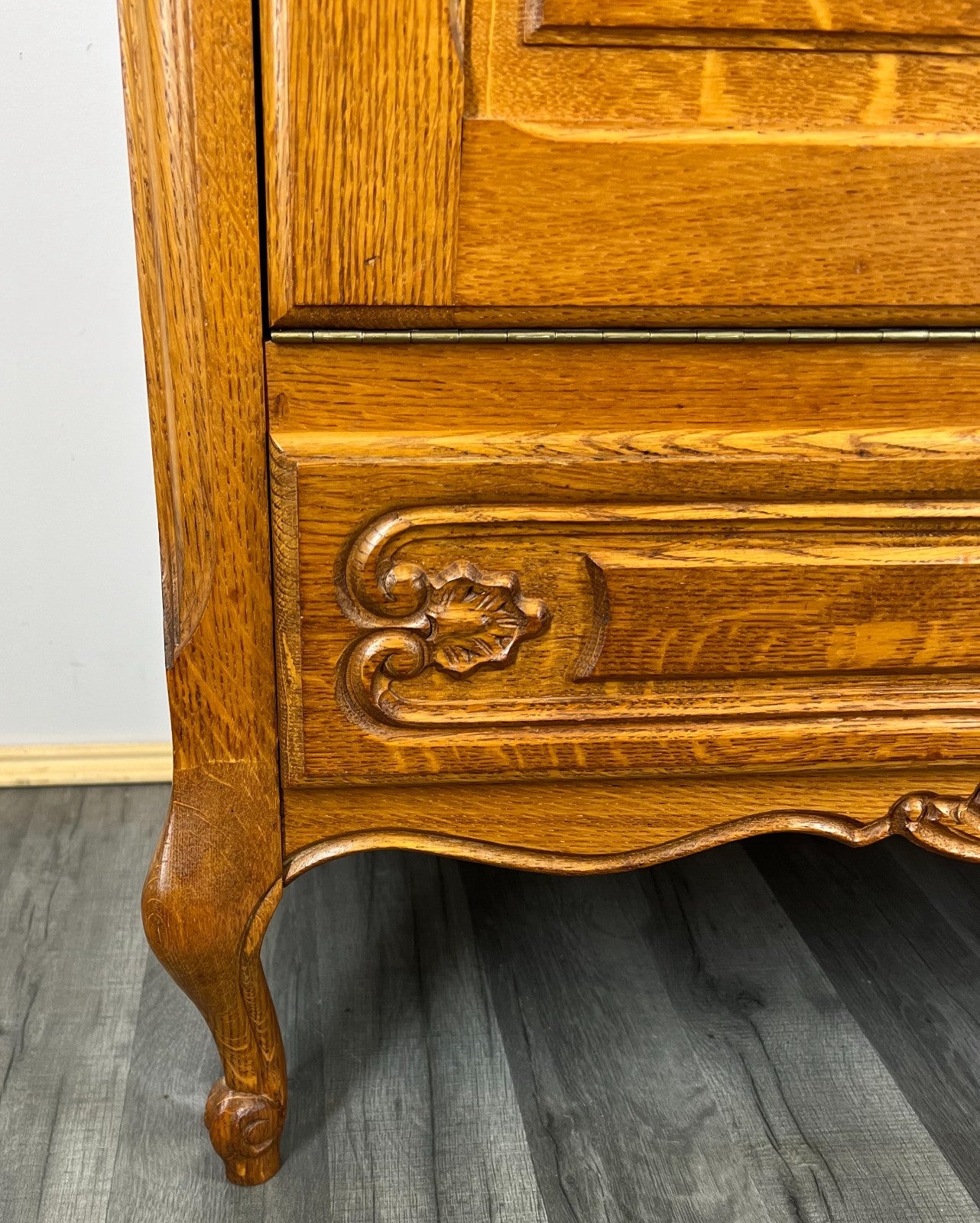 Cabinet Vintage French Louis XIV Style Drop Front Oak Carved Sideboard LOT 18123