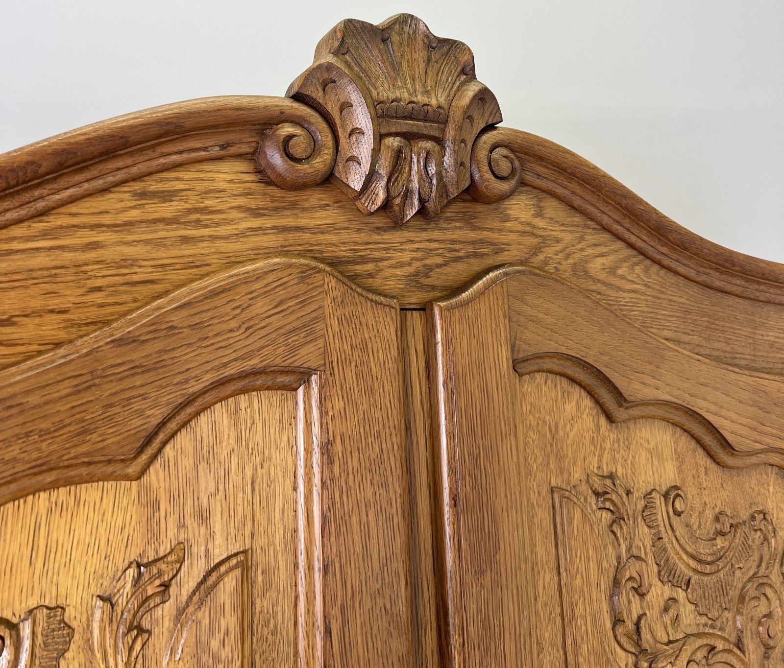 Wardrobe Vintage French Louis XVI Style Oak Four Door Carved Armoire LOT 61047