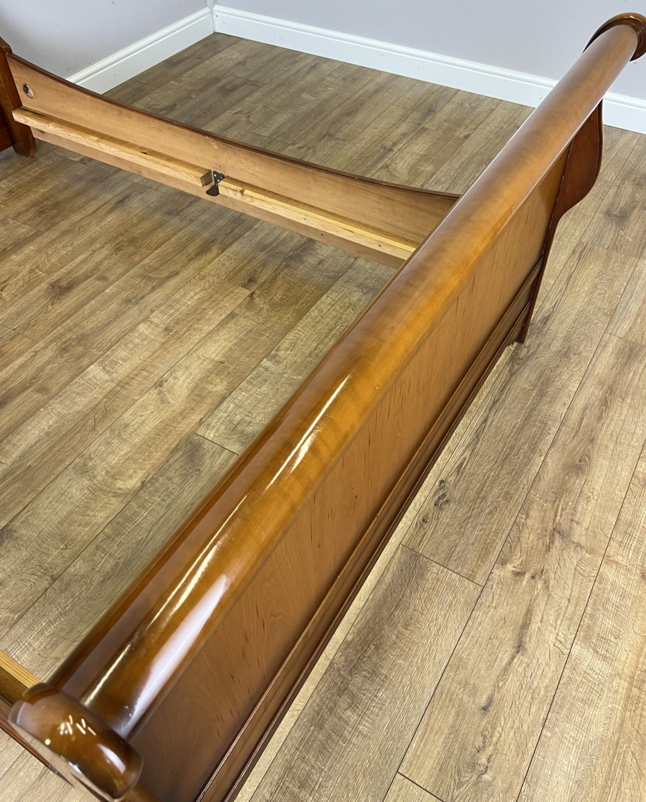 Bed Vintage French Style Sleigh Double Bed Frame Carved Headboard LOT 641111