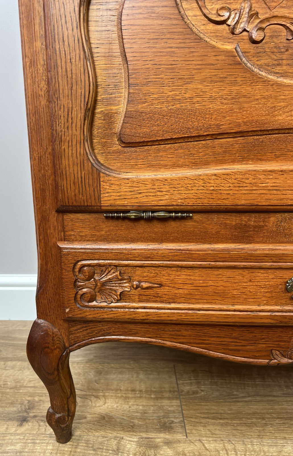 Cabinet Vintage French Louis XVI Style Oak Carved Storage Cupboard LOT 49685