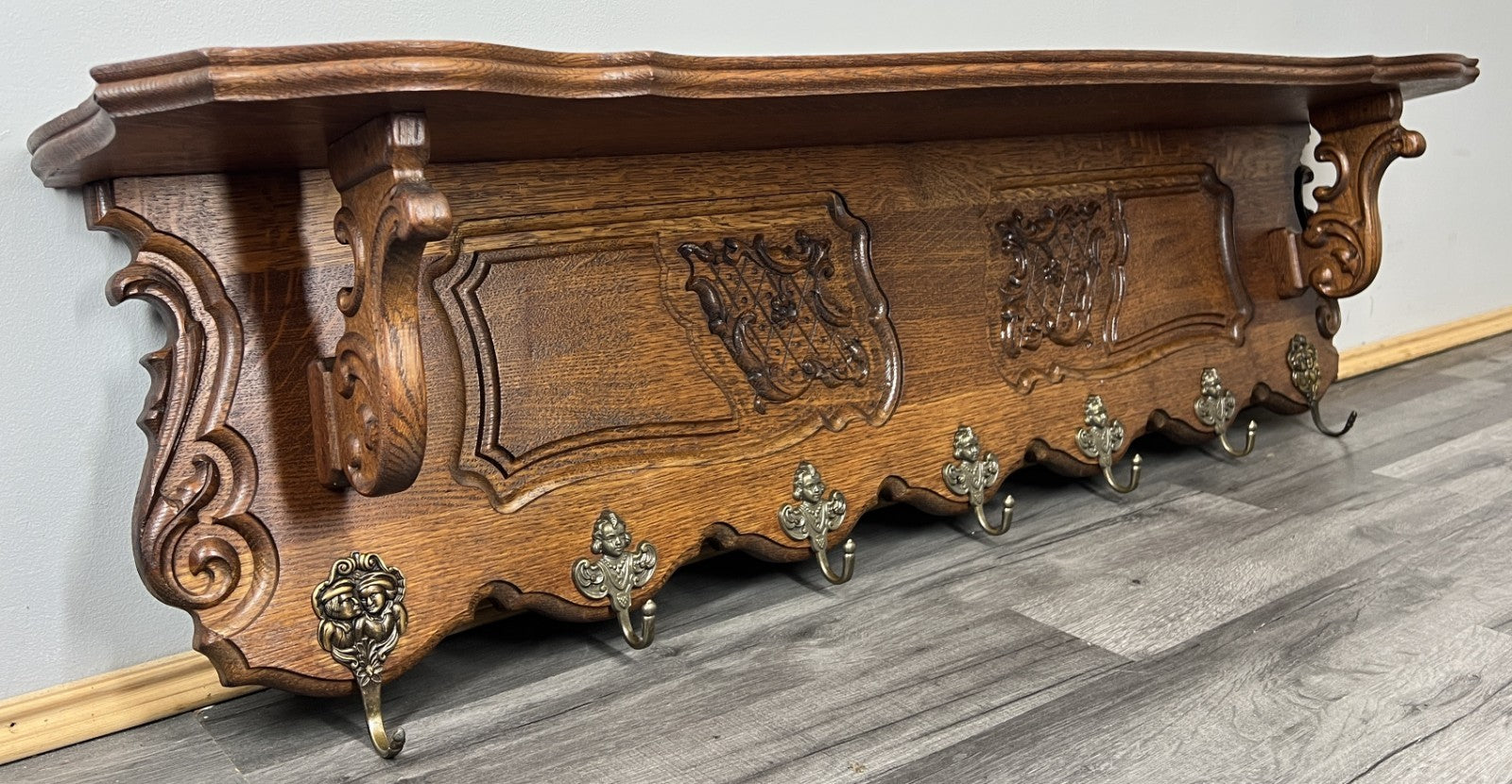 French Vintage Style Coat Rack Oak 7 Hooks Ornate Wall Shelf Coat LOT 47370