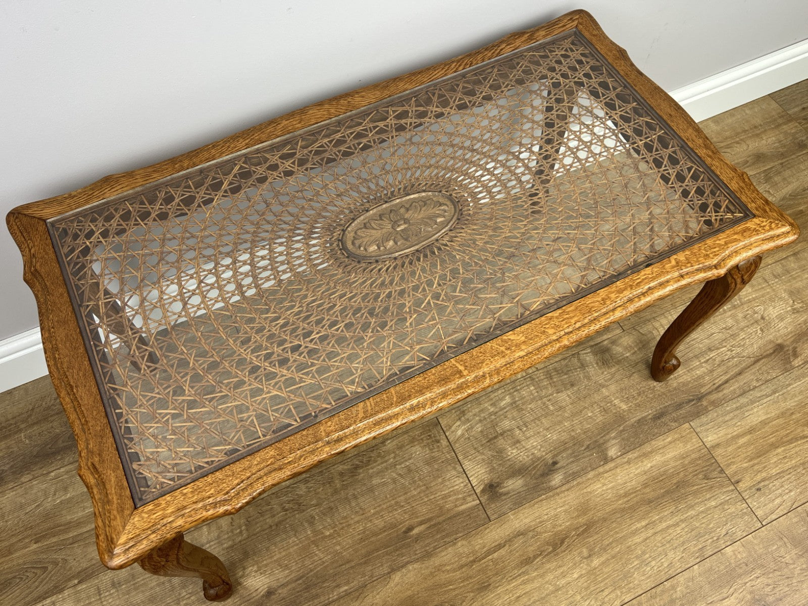 Coffee Table Vintage French Style Oak Carved Glass Top Side Table LOT 63107
