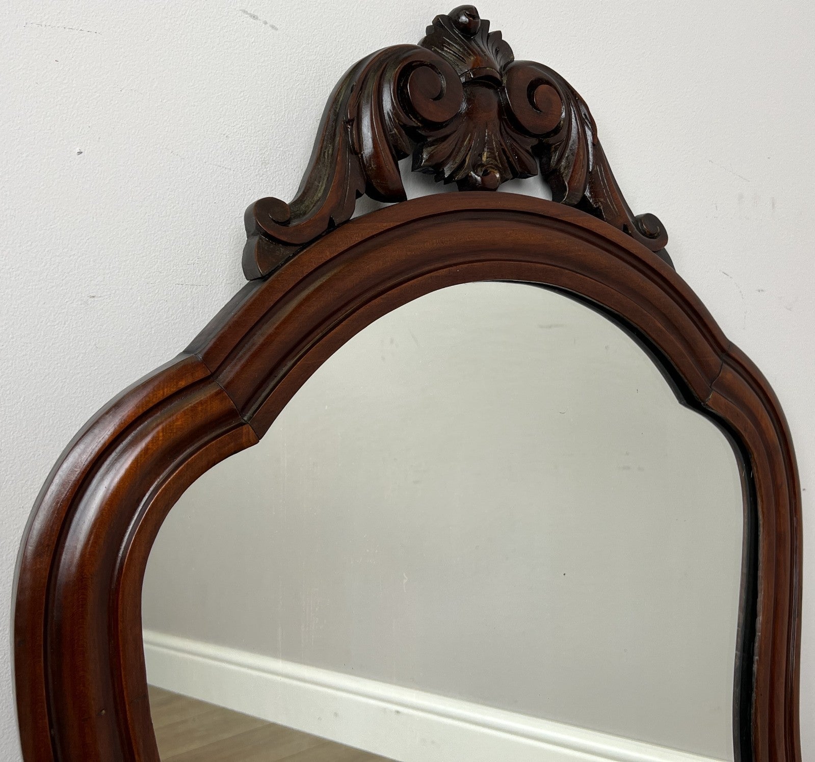 Mirror Antique French Style Walnut Carved Decorative Frame Wall Mirror LOT 63403
