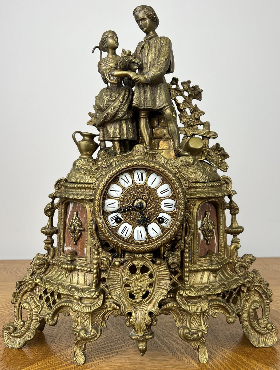 Clock Vintage Brass Figurine Mantel Clock Ornate Decorative Table Clock LOT 60540
