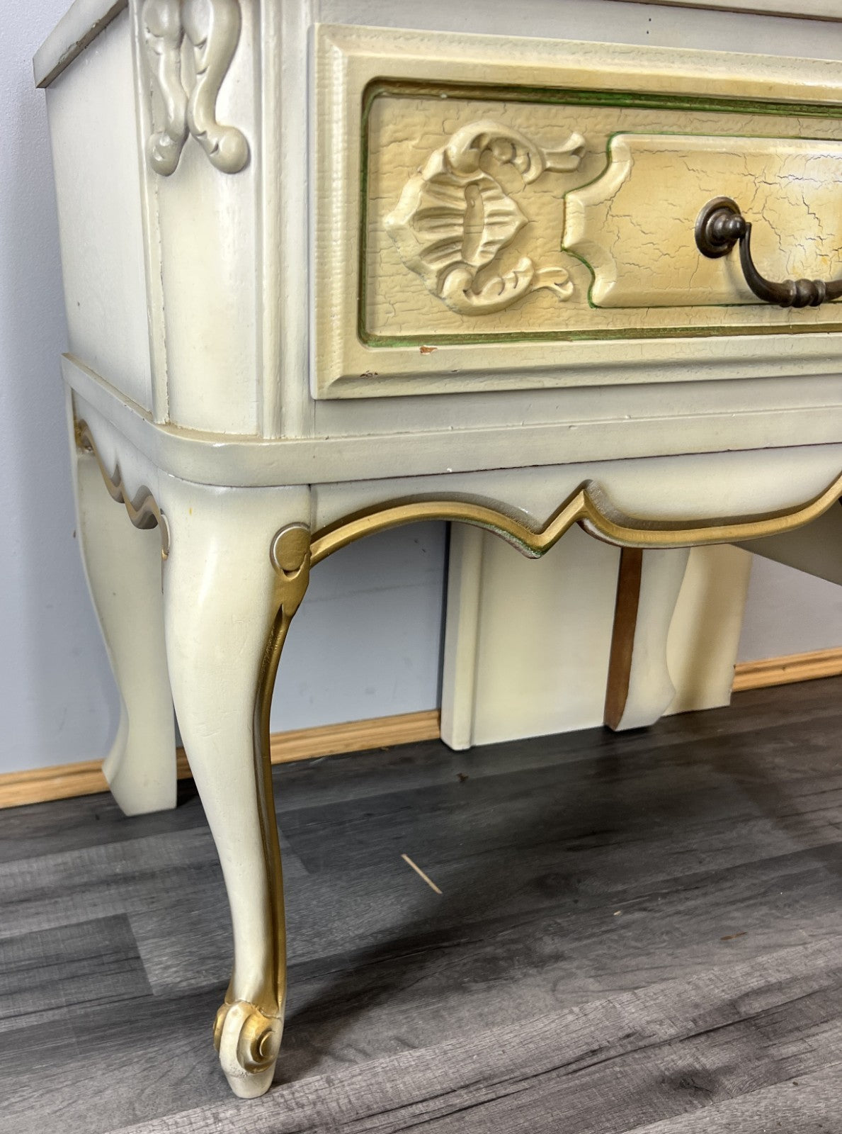 Bed Vintage Shabby Chic Double Bed Frame Headboard with Bedsides Tables LOT 463614