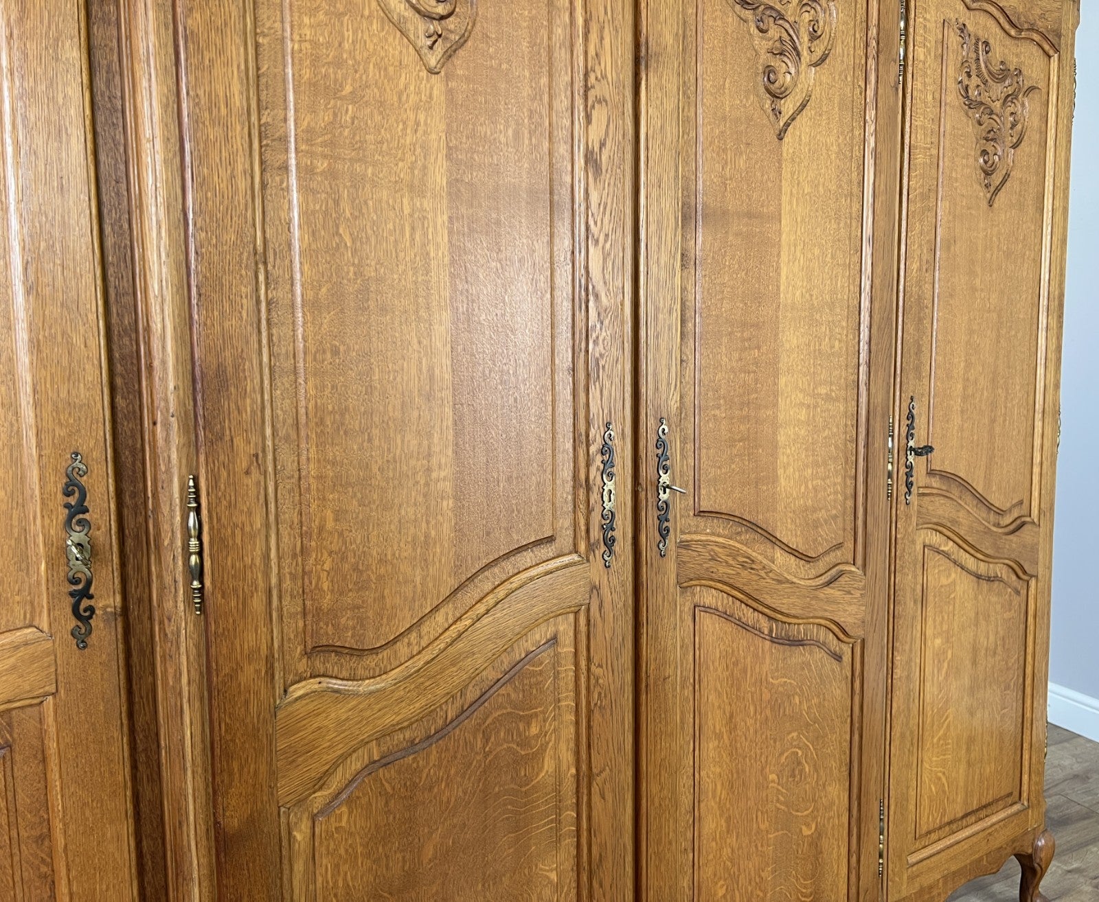 Wardrobe Vintage French Louis XVI Style Oak Four Door Carved Armoire LOT 63865