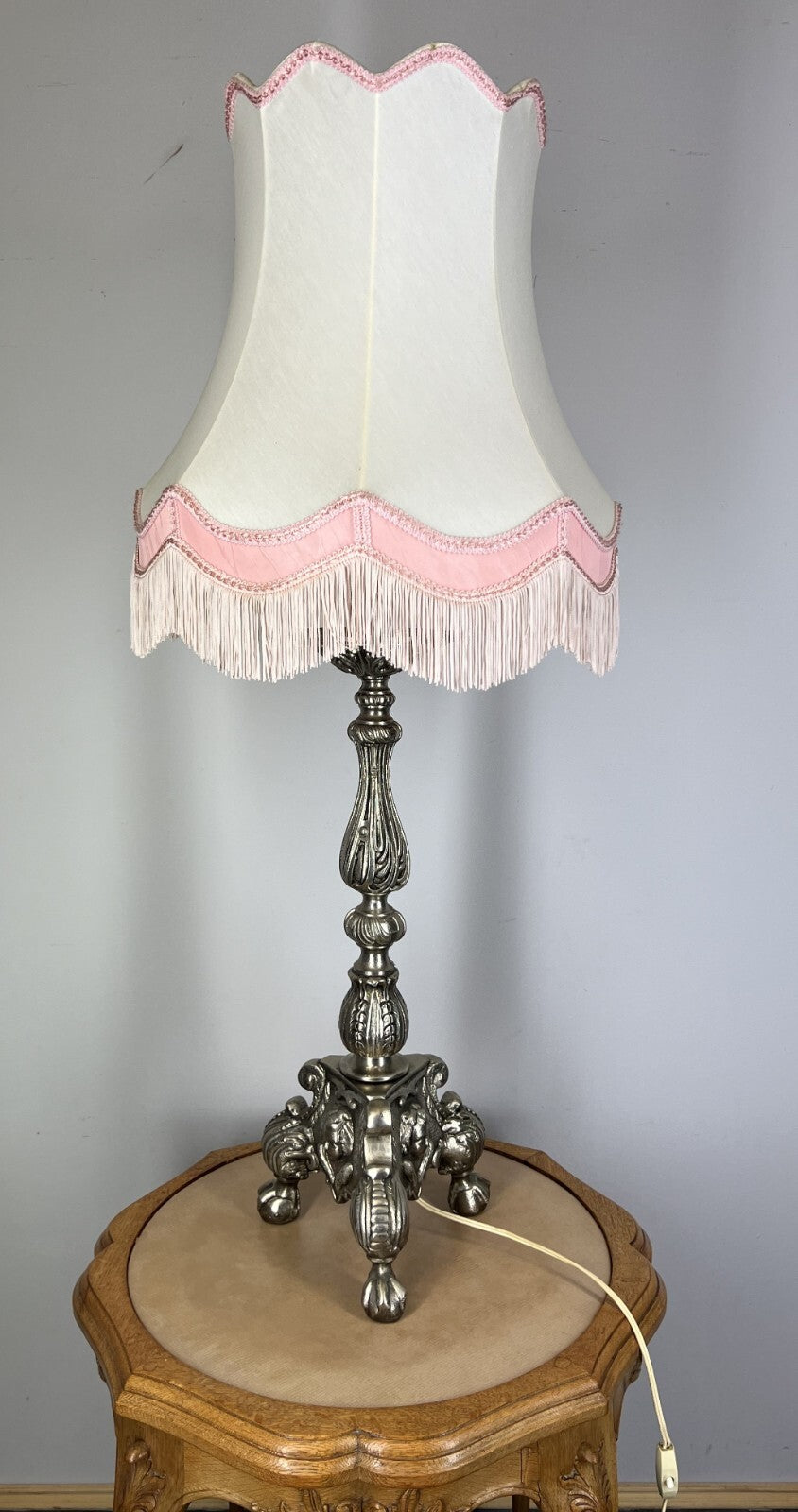 Lamp Vintage French Style Brass Ornate Table Lamp with Shade LOT 30201