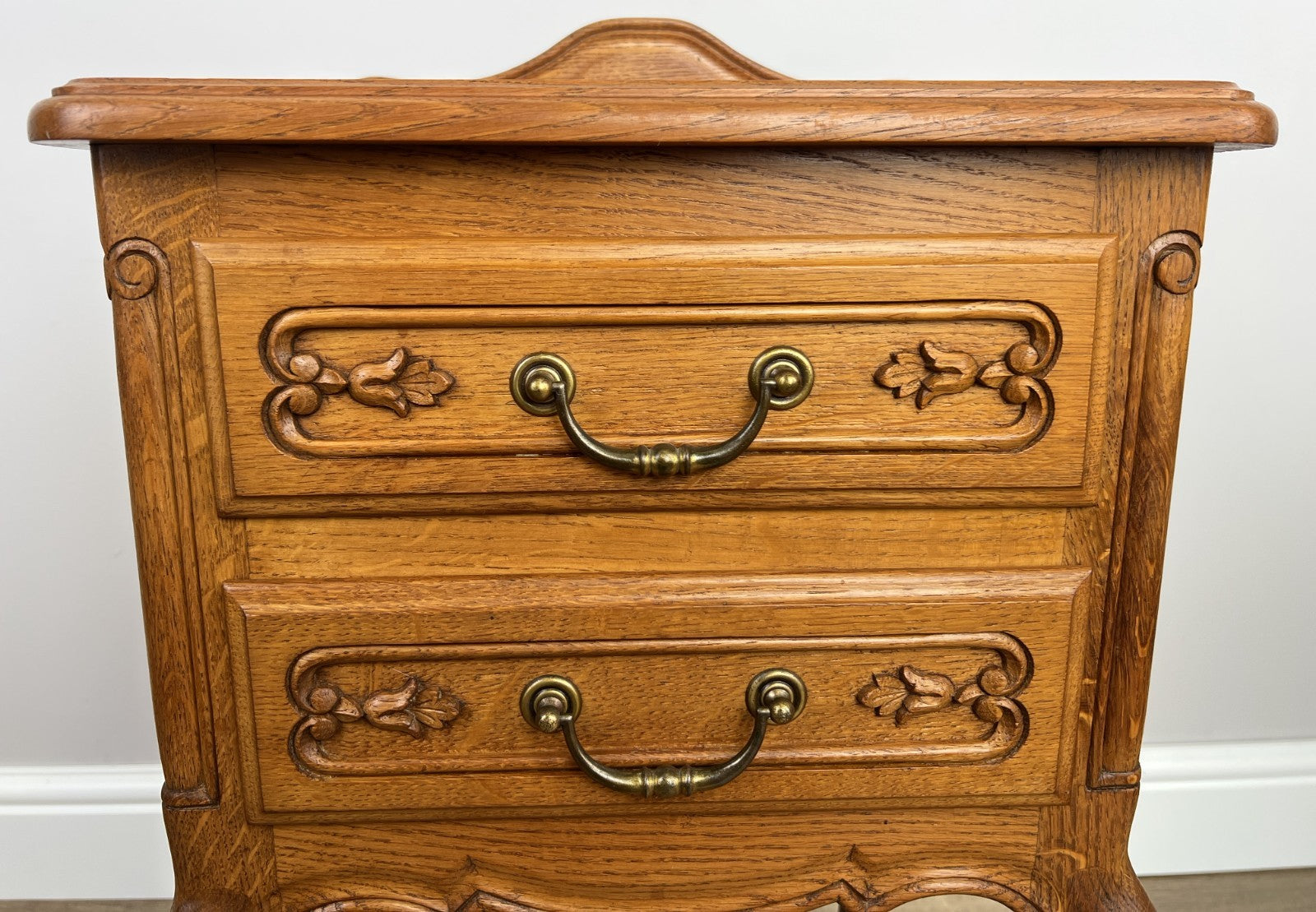 Pair of  Bedside Tables Vintage French Louis Oak Nightstands Cabinets LOT 48667