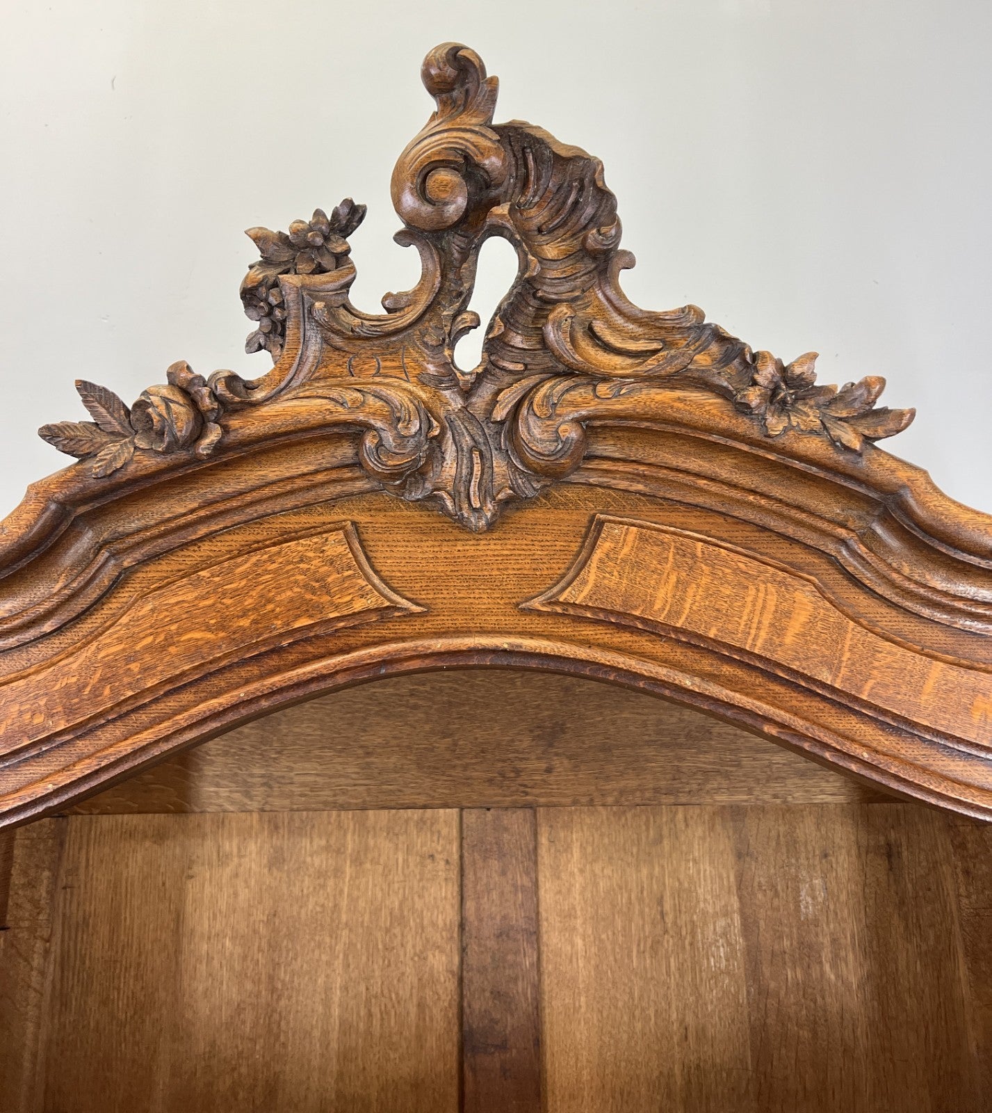 Bookcase Antique French Style Display Oak Carved Cabinet Sideboard LOT 47914