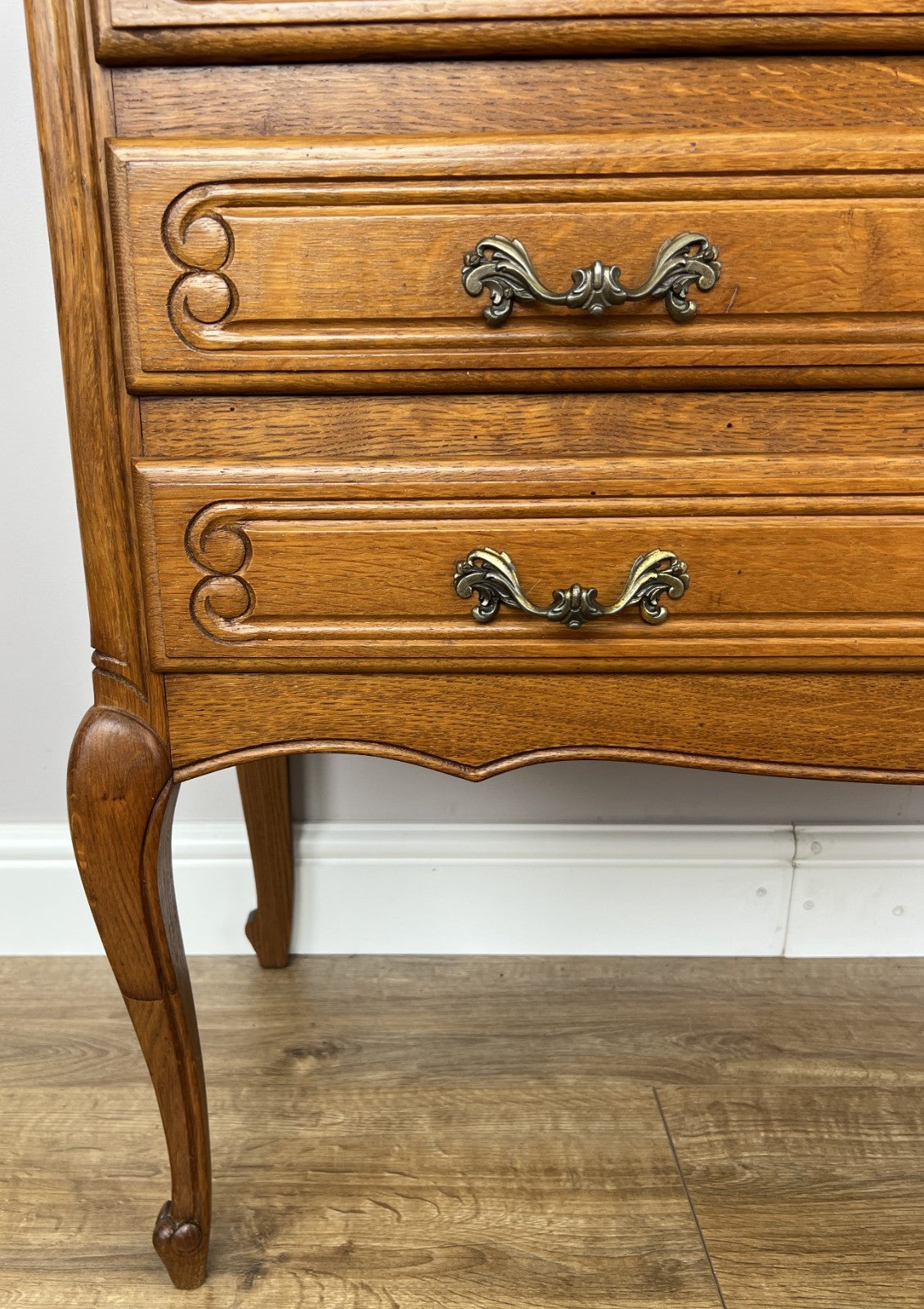 Chest of Drawers Vintage French Louis Oak 3 Drawers Carved Cabinet LOT 62343