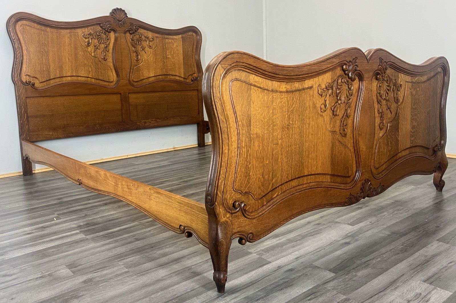 Bed Vintage French Louis XVI King Size Bed Frame Oak Carved Headboard LOT 46091