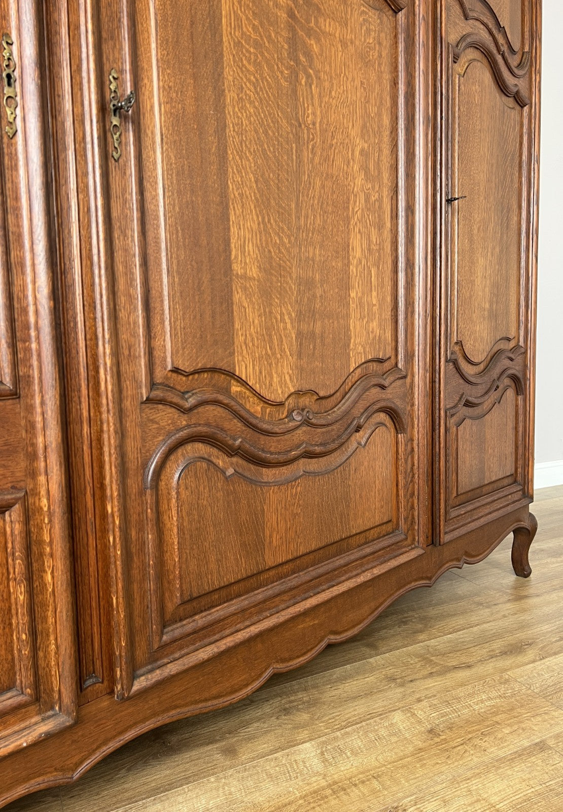 Wardrobe Vintage French Louis XVI Style Triple Door Oak Carved Armoire LOT 60788