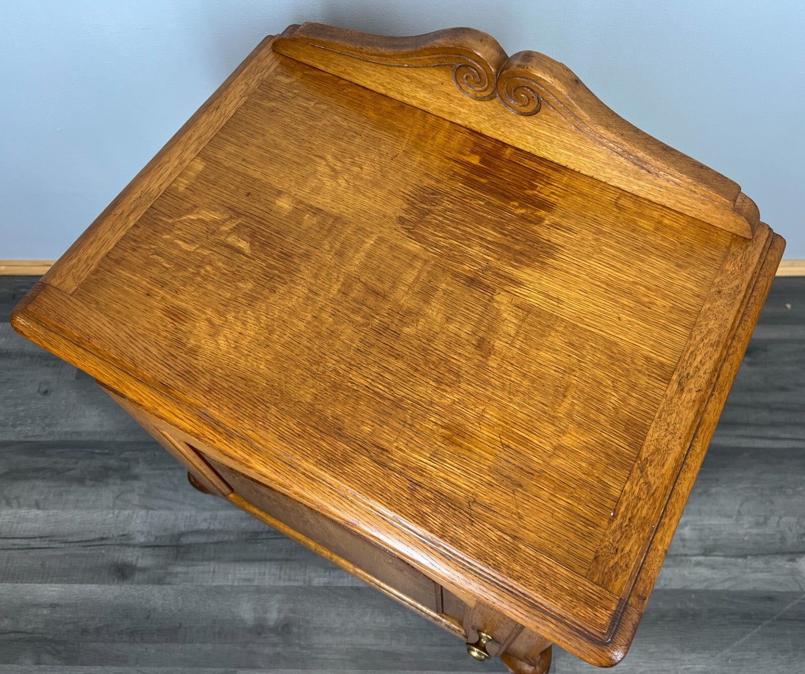Pair of Bedside Tables Vintage French Louis Oak Cabinets Nightstands LOT 35198