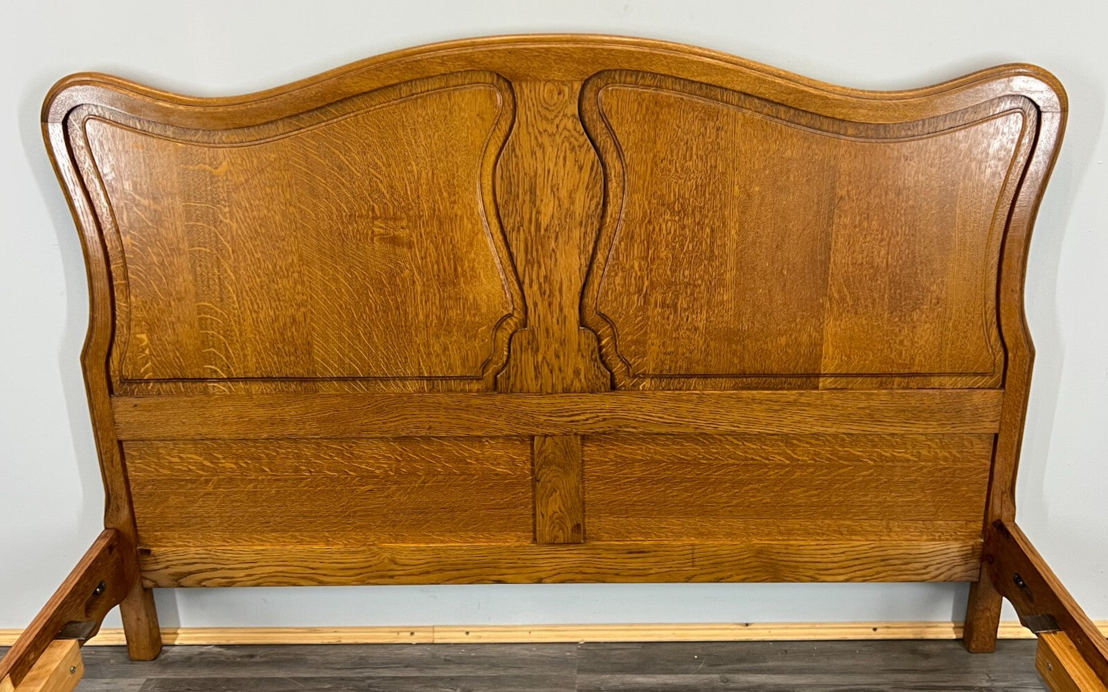 Bed Vintage French Louis XVI Oak Double Bed Frame Carved Headboard LOT 36993