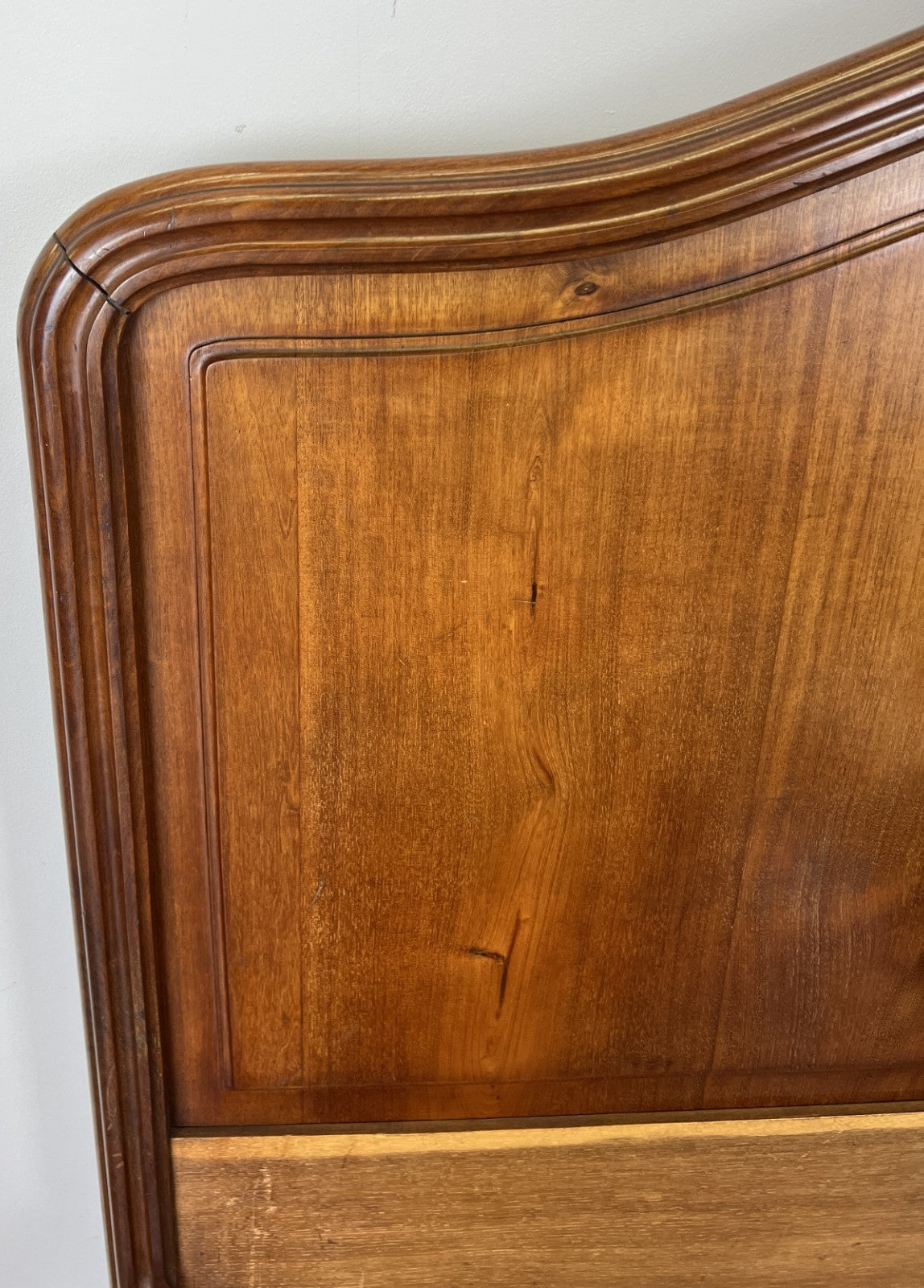 Bed Antique French Style Double Bed Frame Walnut Carved Headboard LOT 64077