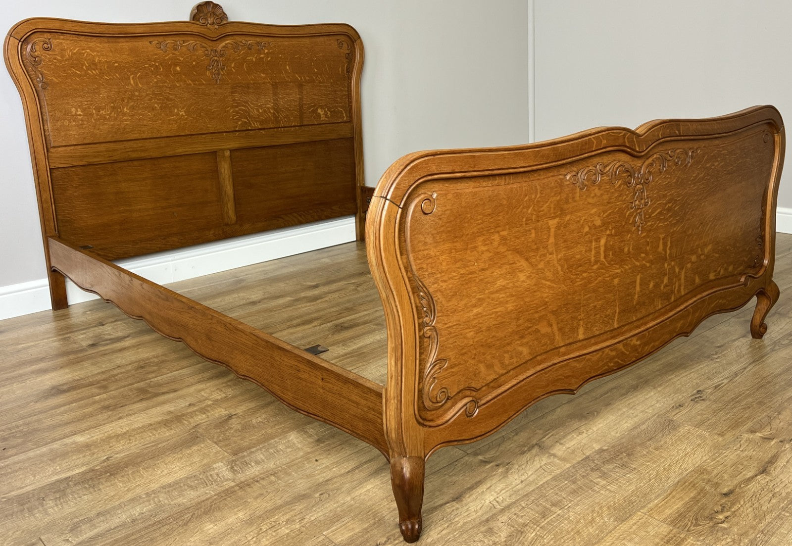 Bed Vintage French Louis XVI Double Bed Frame Oak Carved Headboard LOT 48752