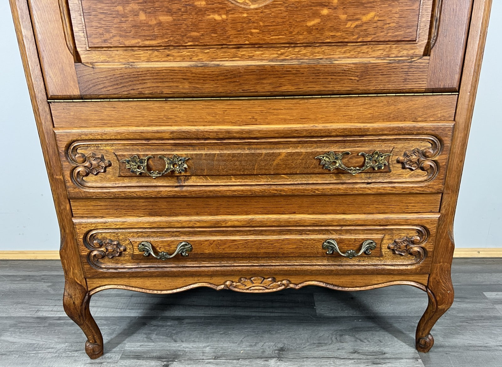 Cabinet Vintage French Louis XIV Style Sideboard Carved Cupboard LOT 44193