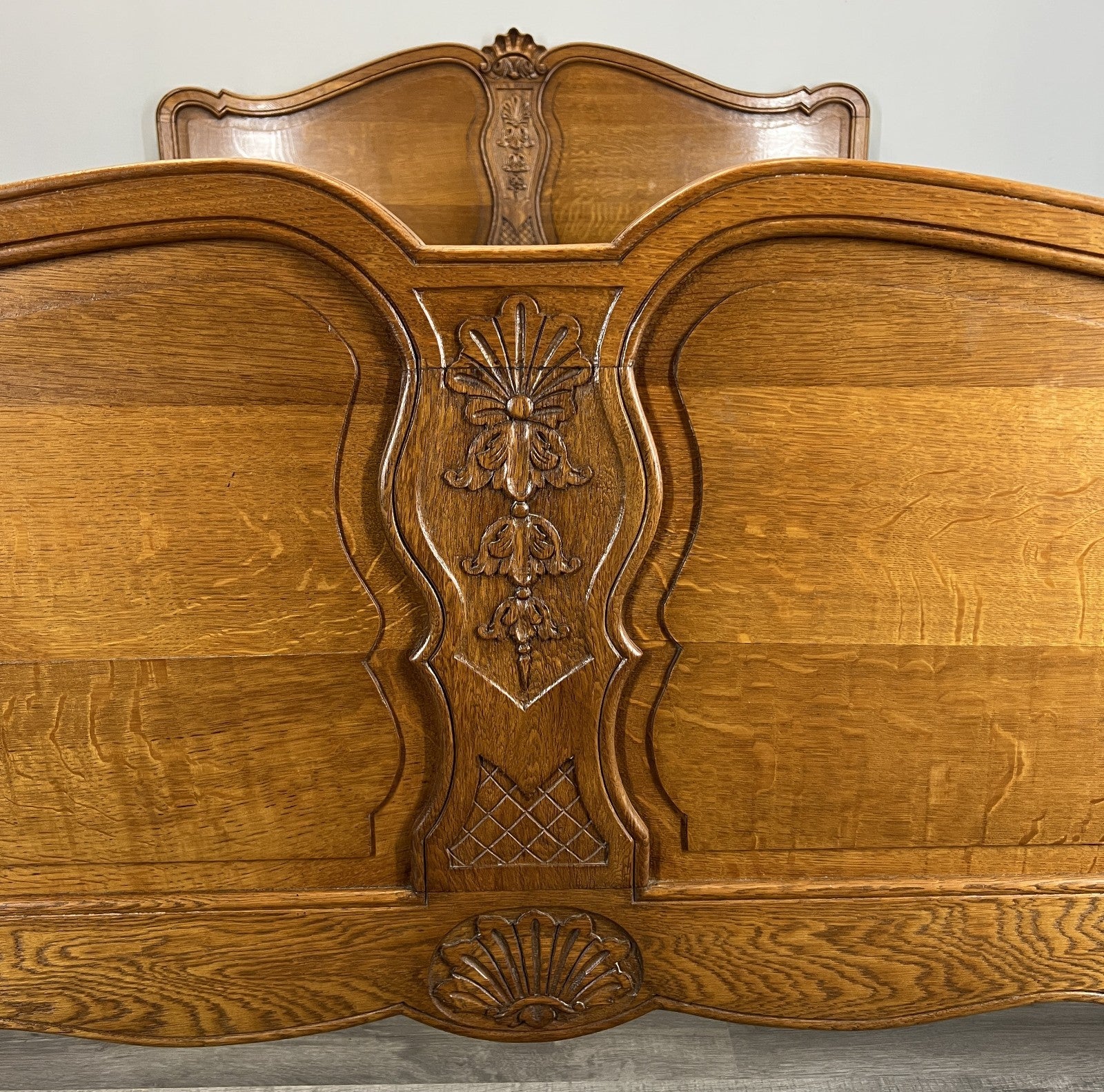 Bed Vintage French Louis XVI King Size Bed Frame Oak Carved Headboard LOT 46043