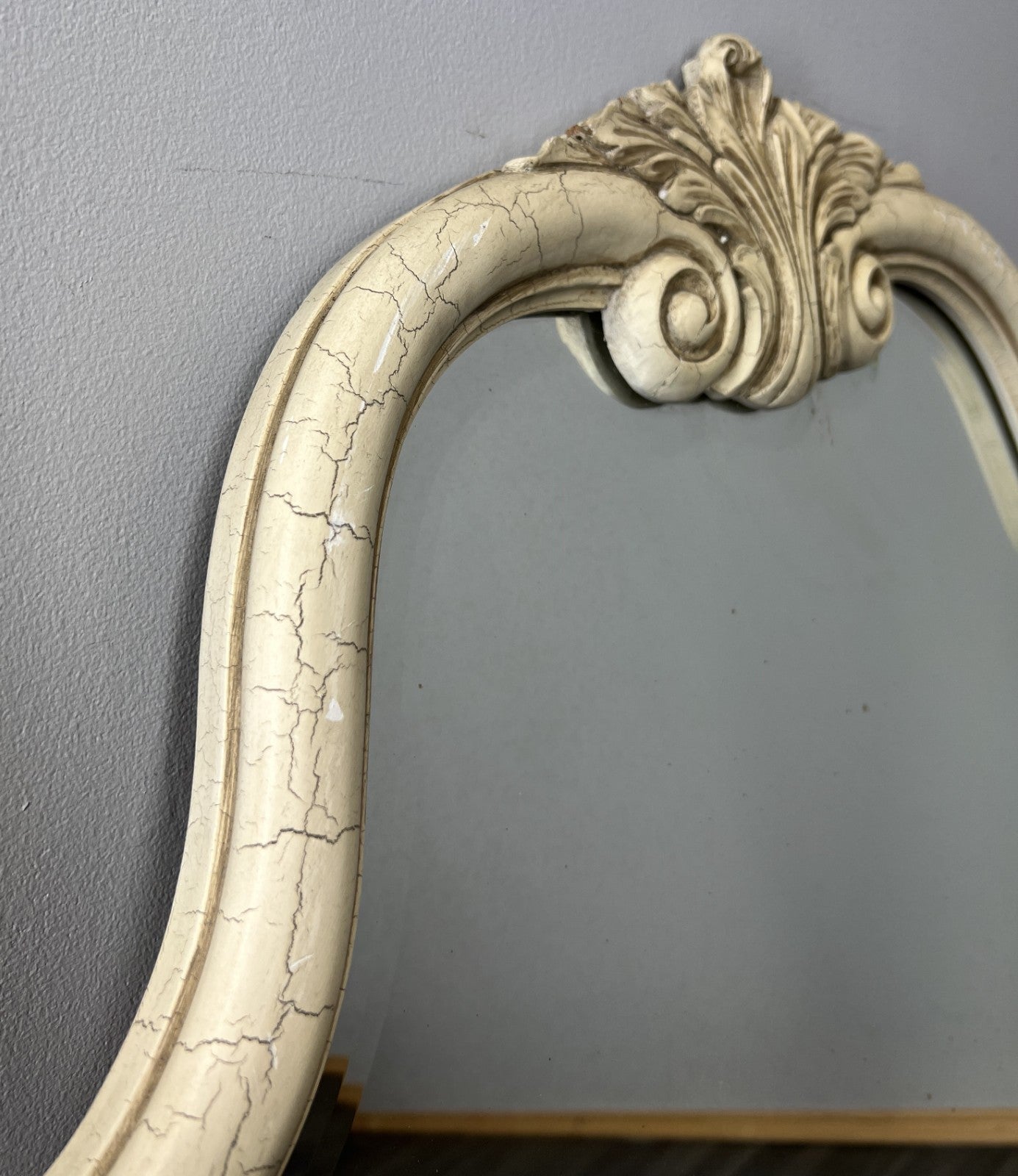 Vintage French Cream Wall Mirror Carved Ornate Shell Crest Frame LOT 43552