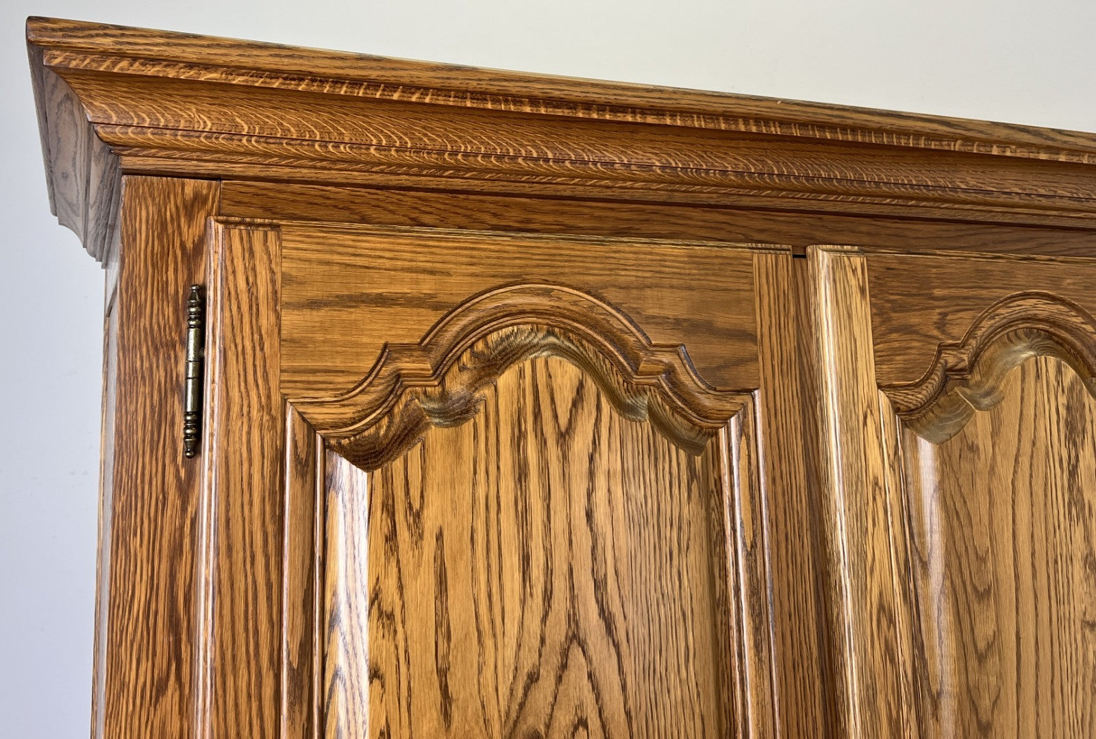 Wardrobe Vintage French Style Four Door Carved Armoire Cabinet LOT 61192
